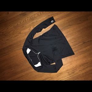 Long sleeve athletic top